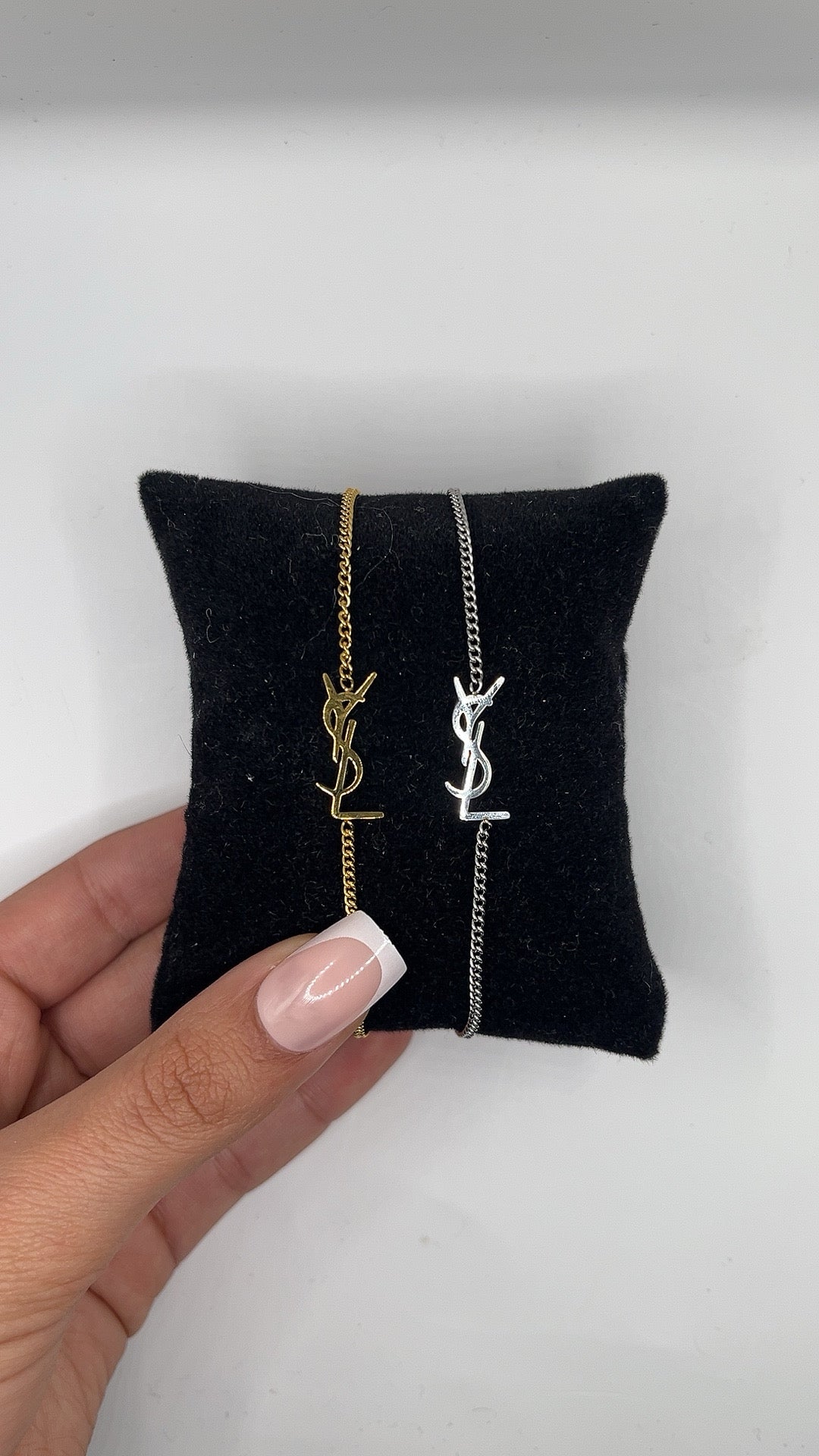 Vitória | Conjunto Monograma Bicolor