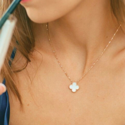 Laura | Conjunto Trevo Branco