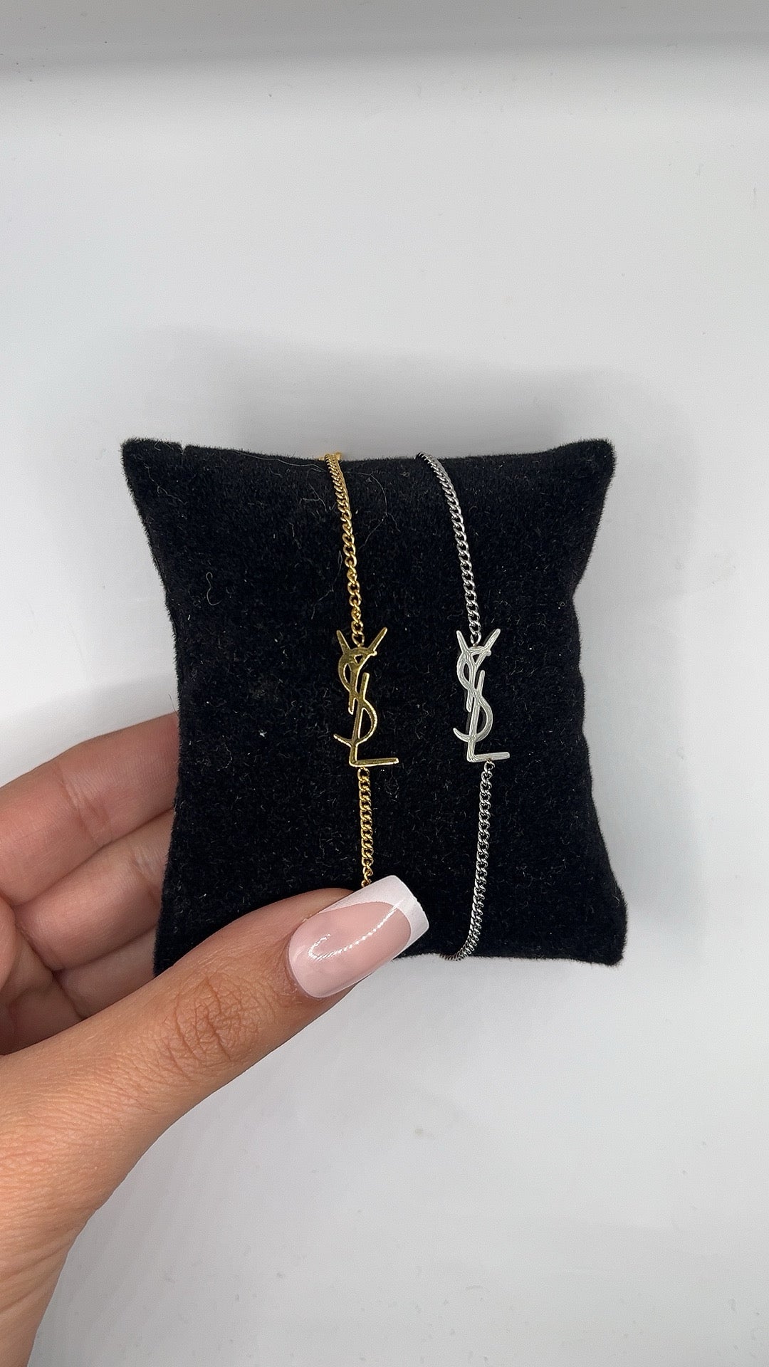 Vitória | Conjunto Monograma Bicolor