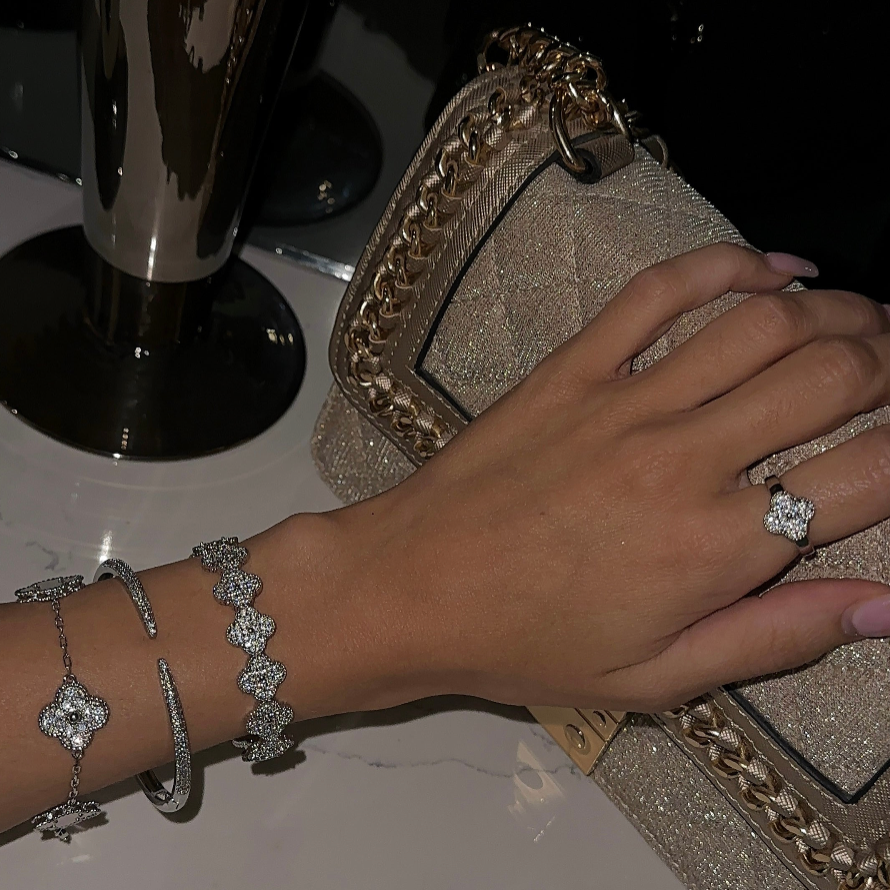 Clara | Pulseira Trevo Ajustável
