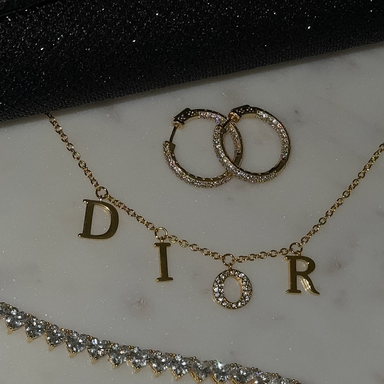 Cannes | Colar Inicial Dourado