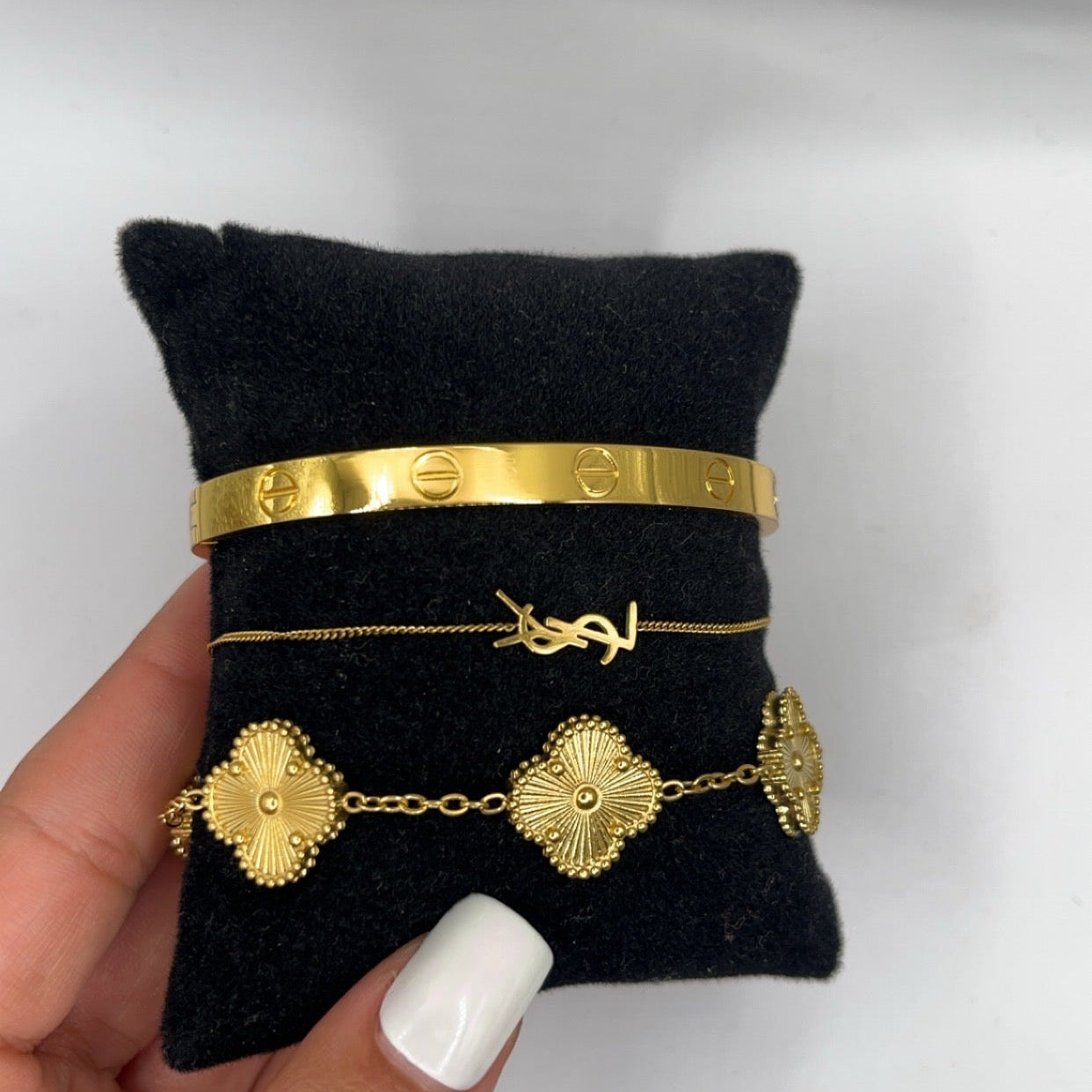 Florença | Stack de Pulseiras Douradas