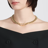 Celine | Colar Monograma Dourado